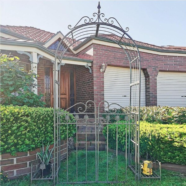 Retro Garden Arch 227306