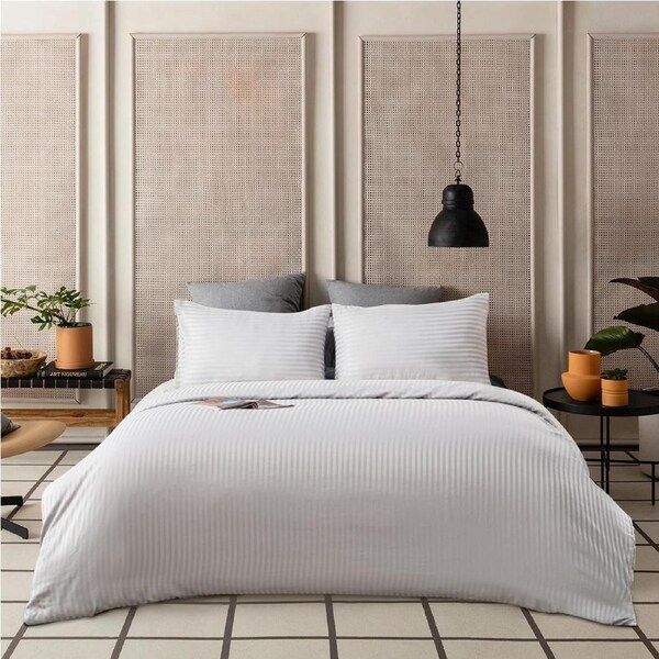 LINENOVA Striped Quilt Cover Set 1800TC Soft Brushed Microfiber Cozy Soft Cover Set Silver Grey / King