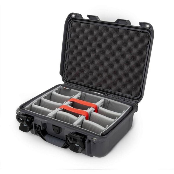 Nanuk 920 Case with Padded Divider (Graphite)