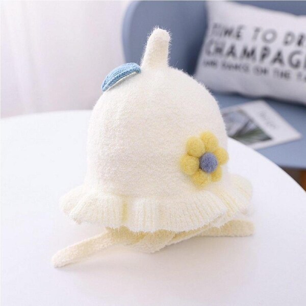 White Kids Winter Warm Beanie BHats With Cute Sun Flower