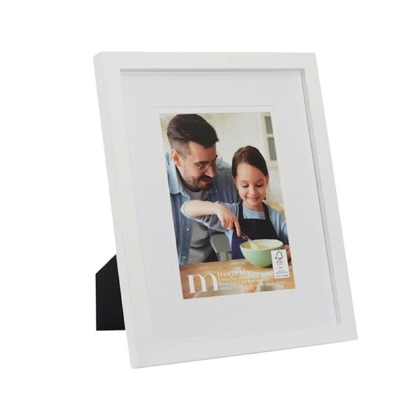 UR1 Moments White 8x10