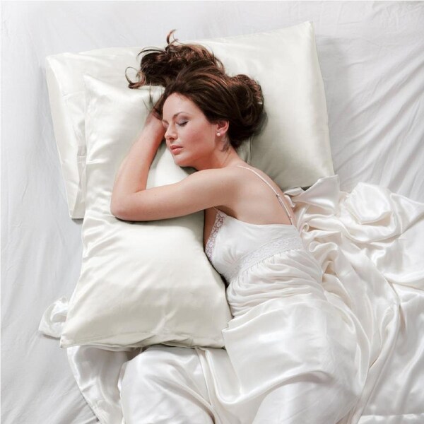 LINENOVA 2Pcs Silk Satin Pillowcases Standard Size 48x74cm - Ivory