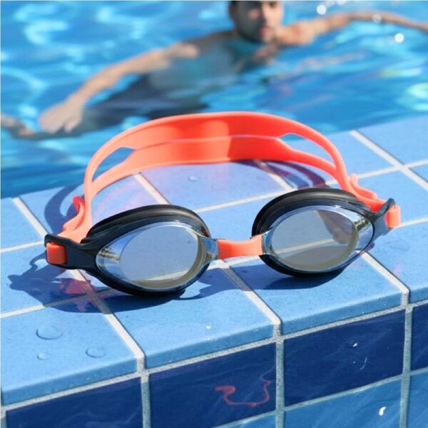 aquaSTRADIA "1600AF-BLACK RED" Classic Swim Goggles: Define Your Style!