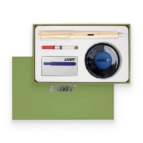 LAMY Safari Gift Pack Fountain Pen - Fine - Cream