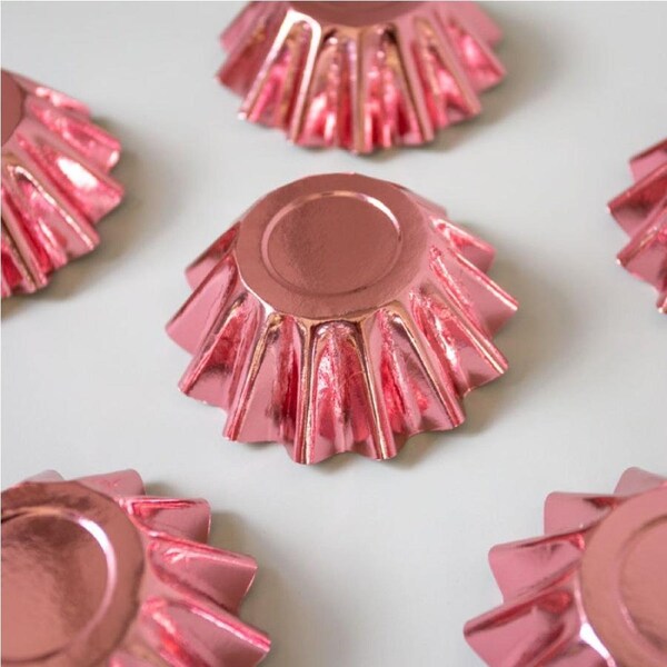 24pk Rose Gold Bloom Baking Cups (44mm base)