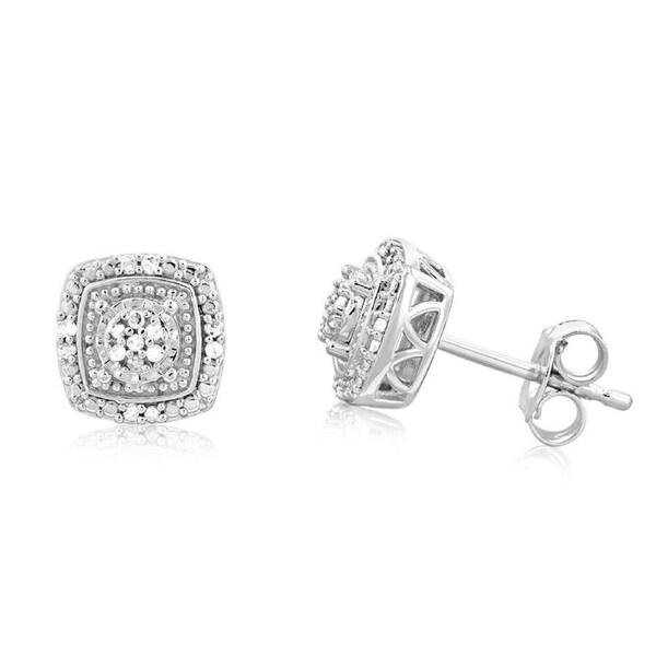 0.10 Carat Diamond Stud Earring Set with 30 Brilliant Diamonds in Sterling Silver
