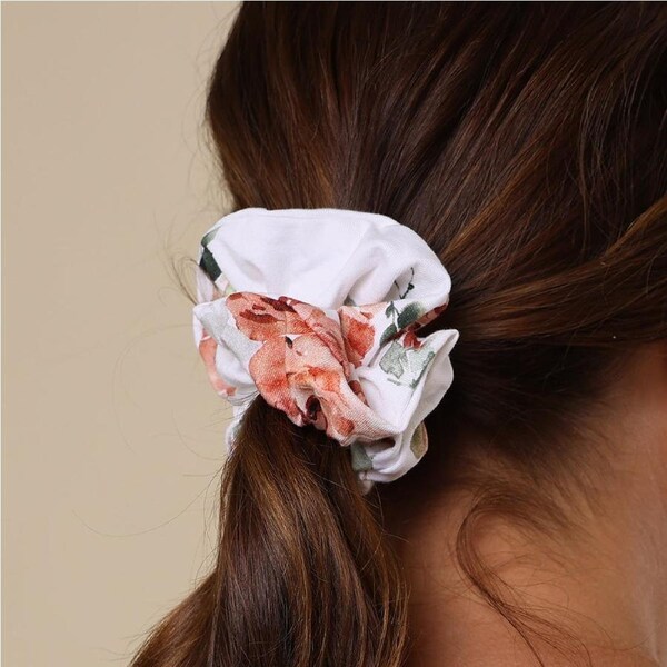 Snuggle Hunny Rosebud Organic Scrunchie