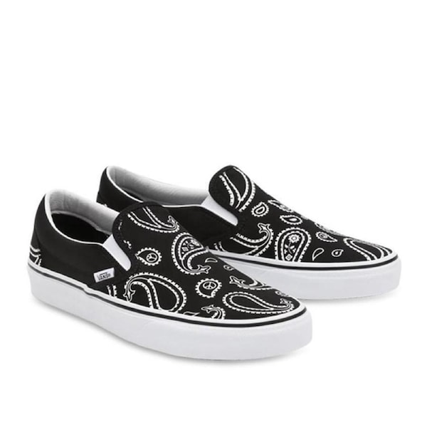 Vans Mens Classic Slip-On Shoes Sneaker Casual Peace Paisley - Black/True White US 6