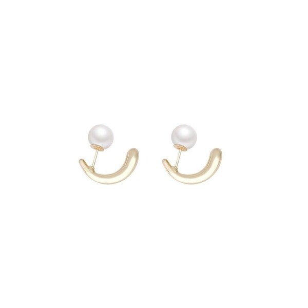 Premium Pearl Earrings Elegant Simple Design Timeless Fashion Jewelry for Women