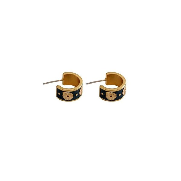 Vintage C Shaped Small Daisy Earrings Elegant Jewelry for Women Fashion Gift