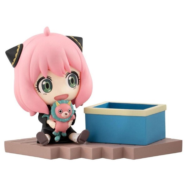 Good Smile Company Spy Family Hold Anya Forger Anime Display Figure Toy 7cm