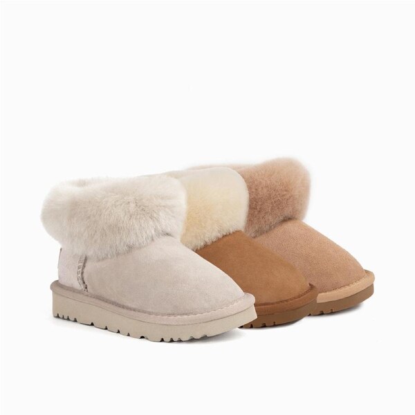 Ugg Kids Classic Fluff Mini Boots ( Water Resistant) EU29 / AU9/10 / 180mm / GOAT