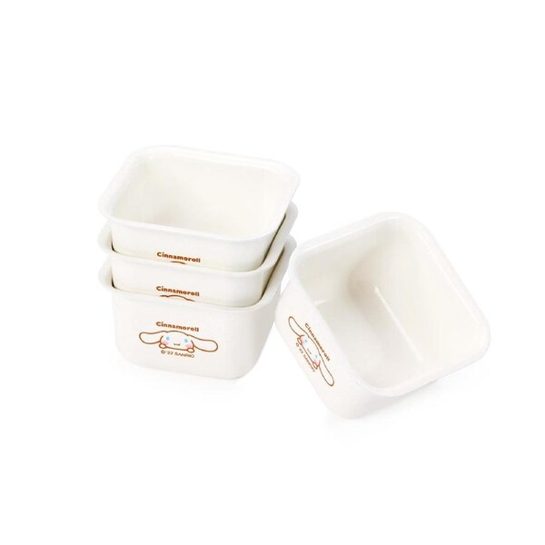 Chefmade x Sanrio Cinnamoroll Non-Stick Square Cake Mould Set of 4