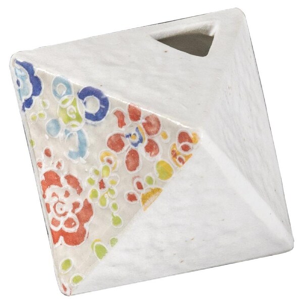 Omotenashi White Triangle Vase