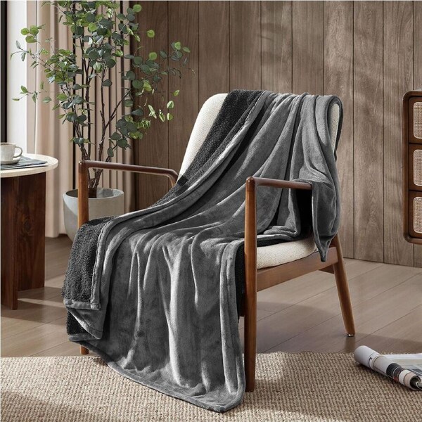 Ardor Boudoir 130x170cm Bed Blanket/Throw Jasper Boucle Charcoal Polyester