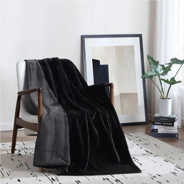 Ardor Boudoir 130x170cm Room Bed Blanket/Throw Benz Faux Fur Black