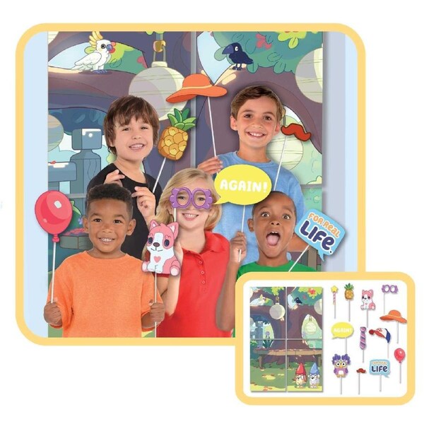 Bluey Scene Setter With Photo Props