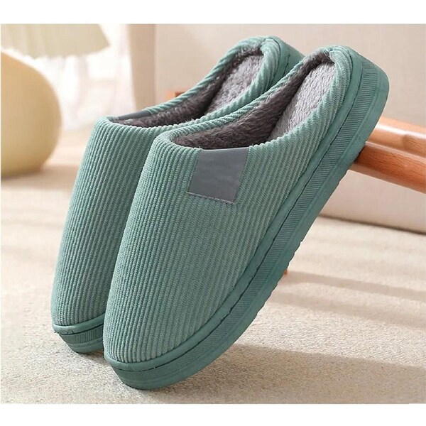 Women Men Winter Slipper Warm Plush Lined Anti-Slip Home Indoor Slippers Slides - Green 38-39 or 23.5-24cm
