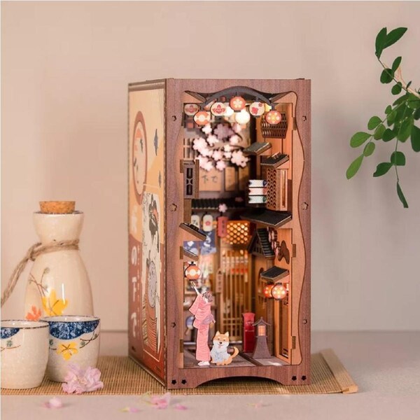 Cutebee Under Sakura Tree DIY Book Nook Kit Miniature Dollhouse