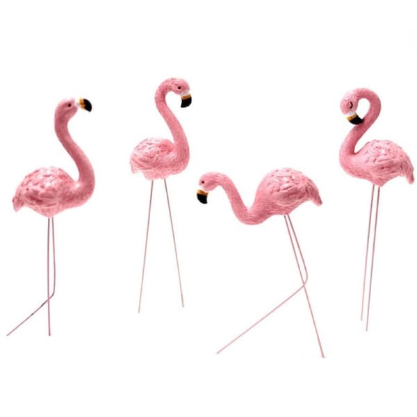 4Pcs Small Pink Flamingo Statue Landscape Decoration Set Yard Ornament Stakes