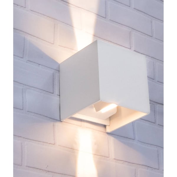Toca Exterior LED Adjustable Lens Cover Surface Mounted Up/Down Wall Light IP54 White