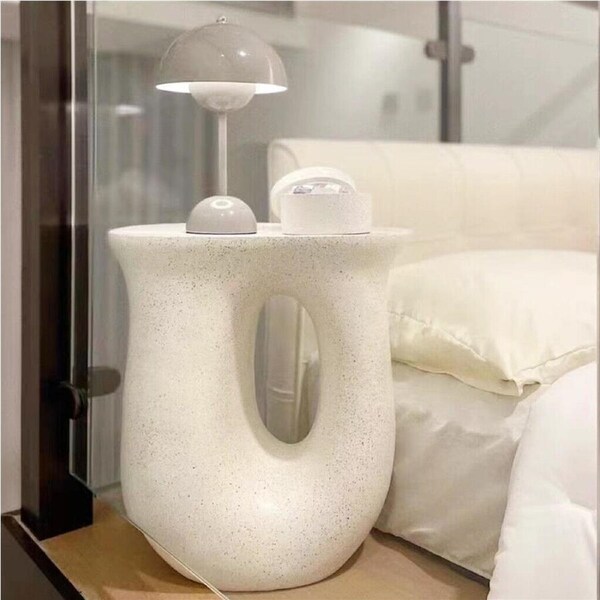 FIN U-shaped Geometric Side End Table Coffee Table Stylish Nightstand Bedroom Decor