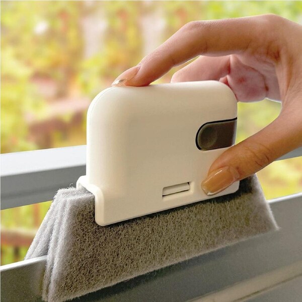 Handheld Track Cleaning Brush