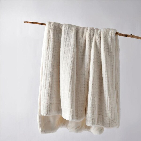 Bianca Tambar Natural Faux Fur Throw Rug 130 x 170 cm