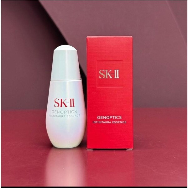 SK-II Genoptics Aura Brightening Facial Essence Serum For All Skin Types 50ml