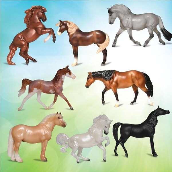 Breyer Horses Deluxe Horse Collection Stablemates 1:32 Scale Horse Figure 10258