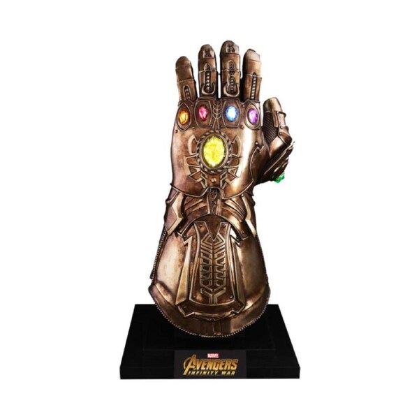 Avengers 3 Infinity War 68cm Infinity Gauntlet LifeSize Prop Replica