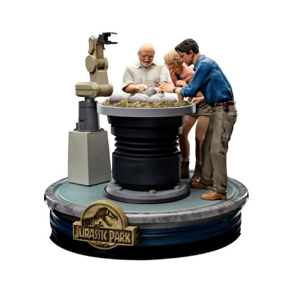 Jurassic Park Dino Hatchling Deluxe 110 Statue Collectibles
