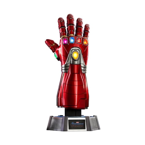 Avengers 4 Endgame 52cm Nano Gauntlet Life-Size Replica Action Figure