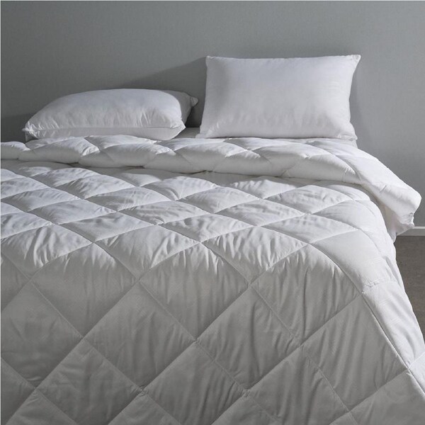 Canningvale Hypoallergenic Down Alternative Quilt White Blanket Super King