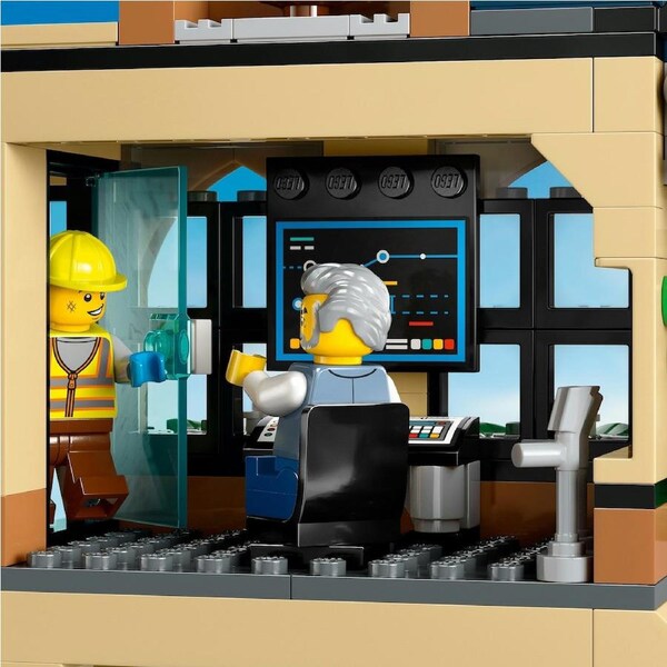 LEGO City Central Train Station (60469)