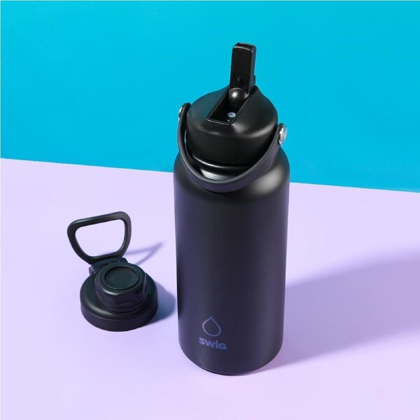 SWIG Black Water Bottle with Two Lids 950mL