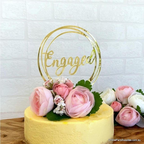 Gold Acrylic 'Engaged' Geometric Round Cake Topper