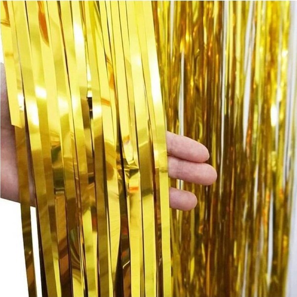 Metallic Gold Tinsel Foil Rain Curtain