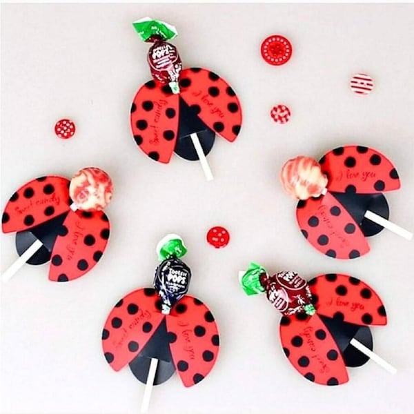 Red Ladybug Lollipop Stick Holders 20pk