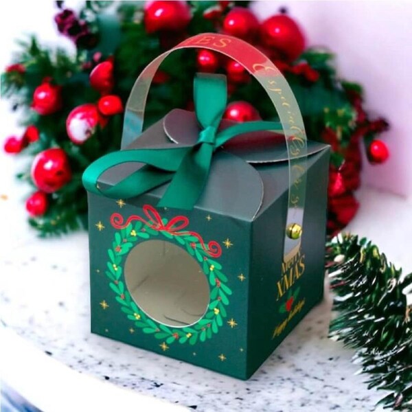 Green Christmas Wreath Treat Boxes 5pk
