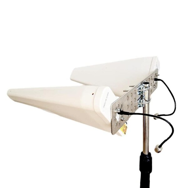 Maswell 5G MIMO antenna entry level Ultra Wideband Genuine 600-6000MHz Log Periodic entry level 8dBi gain Cellular 5G 4G LTE and All WiFi Bands 2 * 2 MIMO
