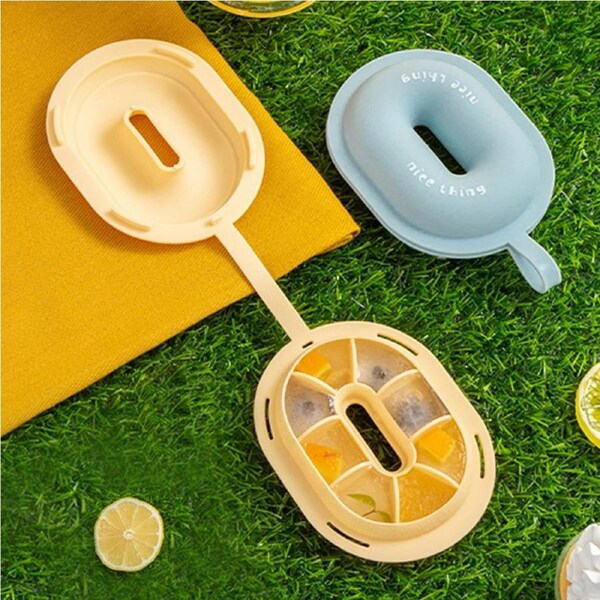 2Pcs Ice Cube Mold Silicone Ice Box Mini Ice Tray-Blue+Yellow