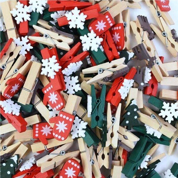 Christmas Wooden Photo Hanging Pegs 24pk