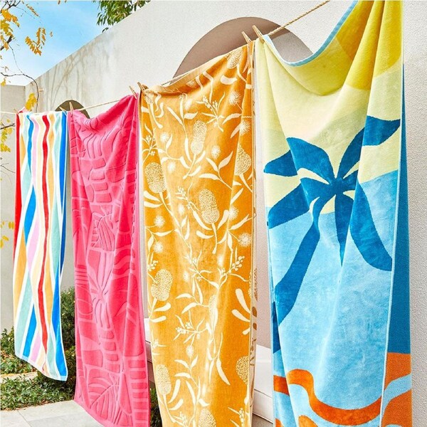 MyHouse 2 1 Retro Beach Towel