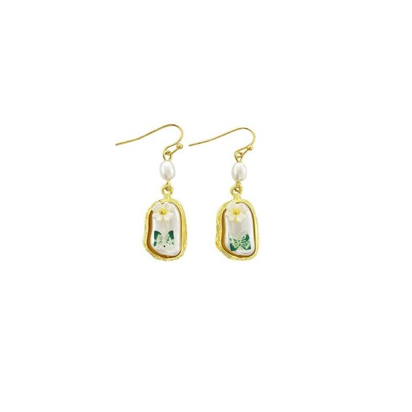 P&P French Vintage Earrings Model Fv01 Os White Butterfly Elegant Baroque Pearl Plus