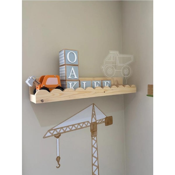 Lulu Scalloped Wall Shelf