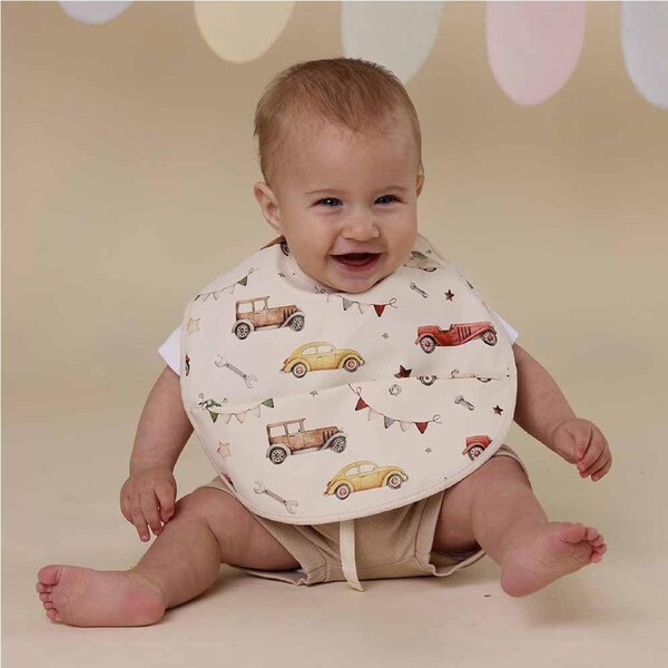 Snuggle Hunny Vintage Cars Snuggle Bib