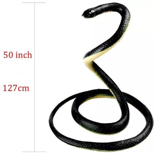 Realistic Rubber Snake Toy - Fake Garden Snake for Pranks - Pest Control & Halloween Decoration - Lifelike Scary Gag Gift