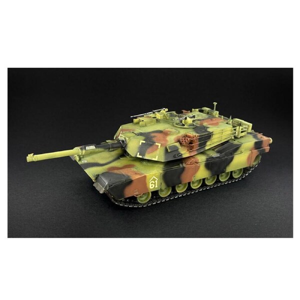 Italeri 1:35 Scale M1A1 Abrams War Thunder Edition Australian Decals Model Kit