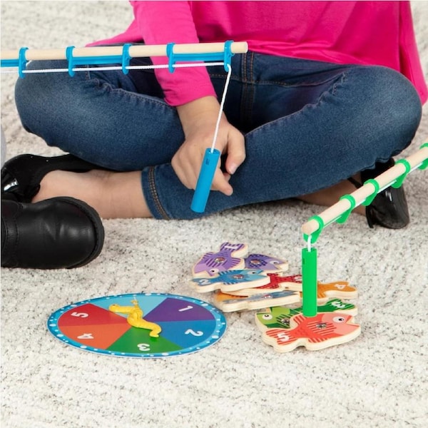 Melissa and Doug Catch and Count Magnetic Fishing Game